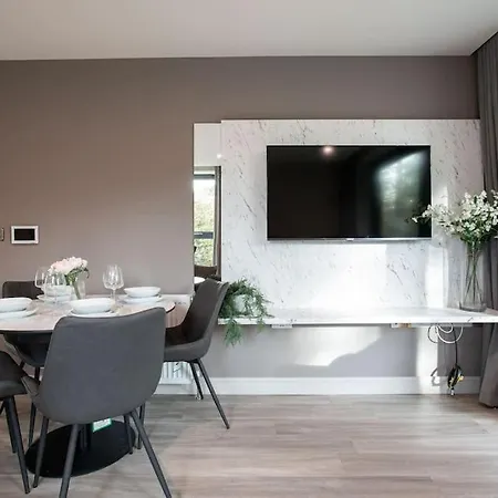 Brand New, Luxury & With Terrace Apartment Belfast Exterior photo